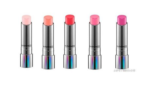 迪奥变色淡彩润唇膏：智慧调色自然美唇的秘密