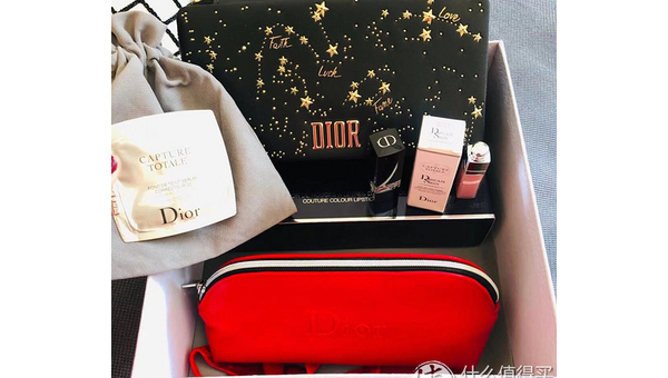 迪奥唇膏一箱藏惊喜 开箱揭秘数量之谜