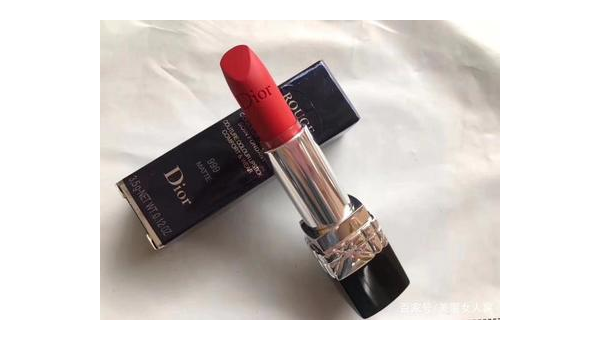 迪奥唇膏真假对比全攻略：教你避坑