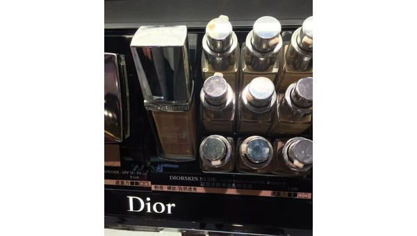 迪奥粉底入门款全解析从选购到使用指南