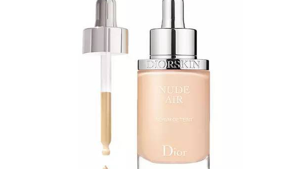 迪奥粉底干皮救星水润光泽全天绽放